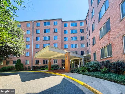 apt-a306-3000 Spout Run Pkwy, ARLINGTON, VA, 22201-4214 | Card Image