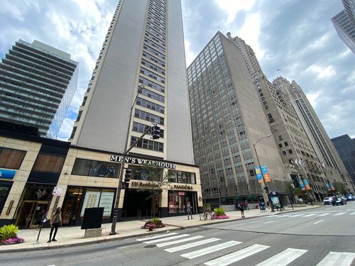 2915-535 N Michigan Ave, Chicago, IL, 60611-3813 | Card Image