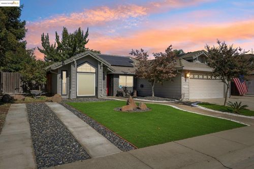 217 Sandpiper Dr, Galt, CA, 95632-2413 | Card Image