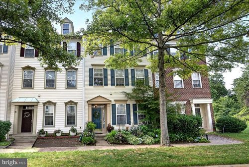 26129 Nimbleton Sq, CHANTILLY, VA, 20152-3624 | Card Image