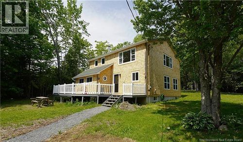 40 S Glenelg Rd, Chamcook, NB, E5B3A8 | Card Image