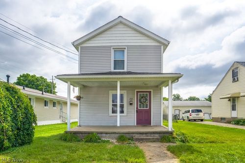 710 12th St Sw, Massillon, OH, 44647-7702 | Card Image