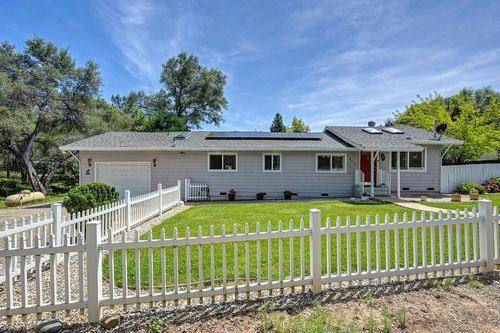 4020 Tammy Ln, Shingle Springs, CA, 95682-9334 | Card Image