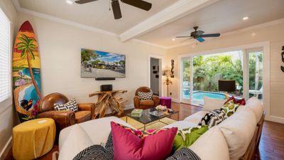 The living room opens to the pool | Image 2