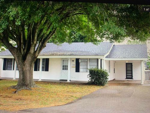 2218 3rd St, Port Neches, TX, 77651-3910 | Card Image