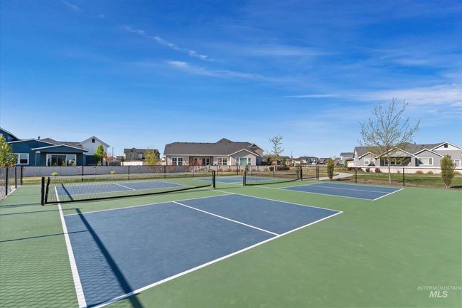 6009 W Riva Capri St, House other with 3 bedrooms, 2 bathrooms and 2 parking in Meridian ID | Image 36