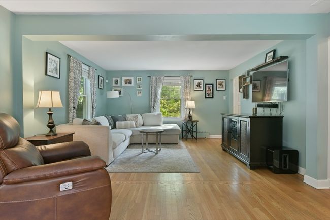 1026 Chandler St, House other with 3 bedrooms, 3 bathrooms and 3 parking in Tewksbury MA | Image 7
