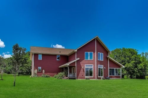 8617 Fox River Rd, Burlington, WI, 53105-8006 | Card Image