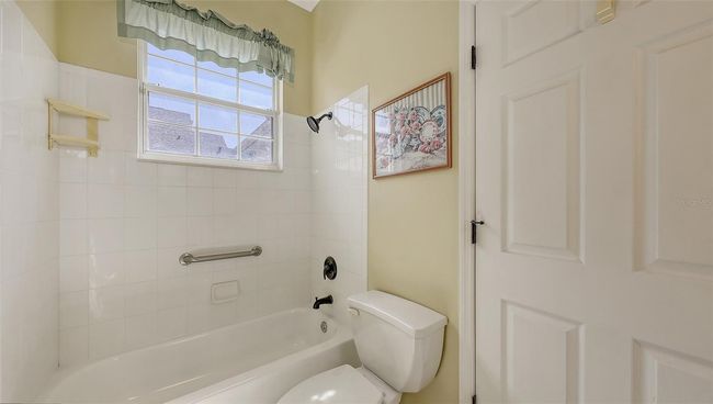 Bathroom 3 | Image 47