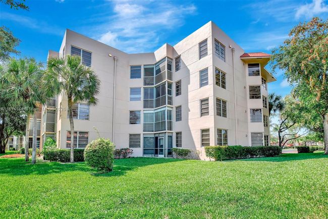 APT-101 - 9510 Seagrape Dr, Condo with 3 bedrooms, 2 bathrooms and null parking in Davie FL | Image 38