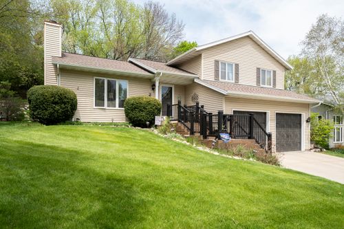 204 Cambridge Ave, Waukesha, WI, 53188-4726 | Card Image