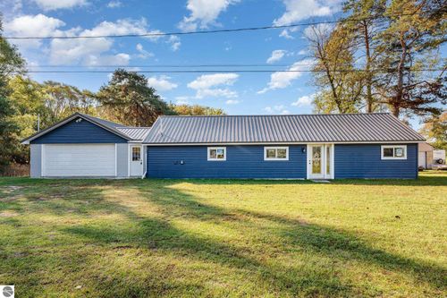 7256 E Howard City Edmore Rd, Vestaburg, MI, 48891-9425 | Card Image