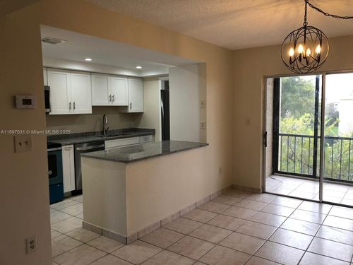 apt-313e-8401 Sw 107th Ave, Miami, FL, 33173-4356 | Card Image