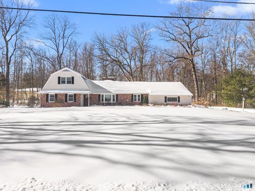 15 Lindencrest Dr, Danbury, CT, 06811-4217 | Card Image