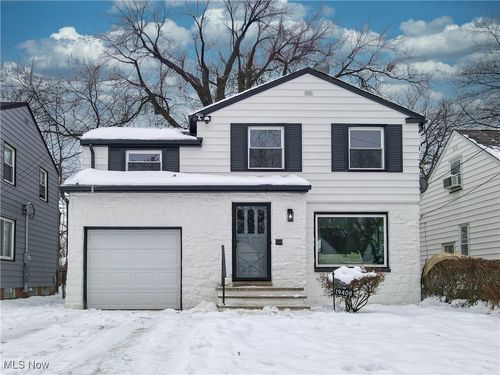 19408 Sunset Dr, Warrensville Heights, OH, 44122-6656 | Card Image