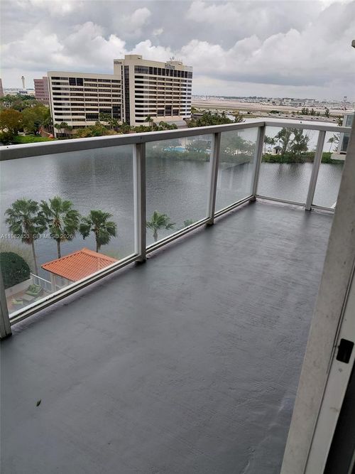 apt-1006-5077 Nw 7th St, Miami, FL, 33126-3464 | Card Image