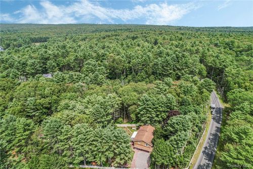 2 Hollowaty Kosak Rd, Glen Spey, NY, 12737-5031 | Card Image