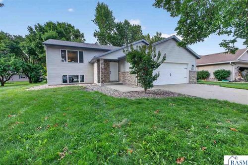 108 Celestine Cir, Mankato, MN, 56001-5575 | Card Image