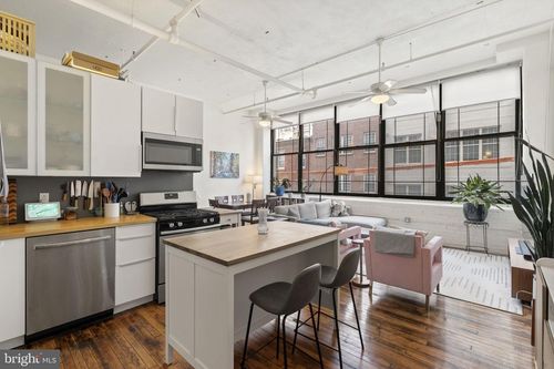 apt-203-314 N 12th St, PHILADELPHIA, PA, 19107-1138 | Card Image
