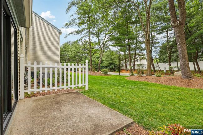 7 Eakens Ct, Condo with 2 bedrooms, 1 bathrooms and null parking in Mahwah NJ | Image 32