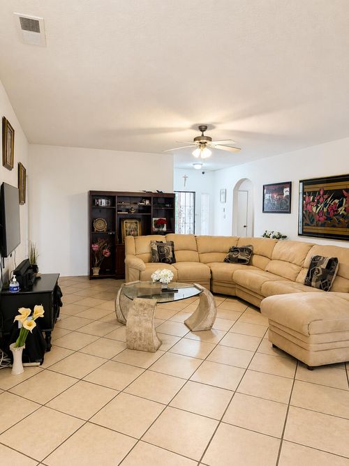 9904 Rio Corto Ave Sw, Albuquerque, NM, 87121-2625 | Card Image