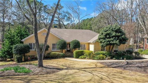 8780 Glen Ferry Dr, Johns Creek, GA, 30022-6825 | Card Image