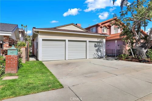 7839 W 80th St, Playa del Rey, CA, 90293-7904 | Card Image