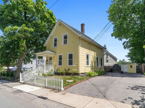 8 Oakdale Ave, Dedham, MA, 02026-3202 | Card Image