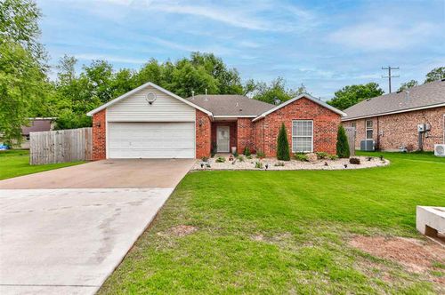 417 7th St, Perkins, OK, 74059-3029 | Card Image