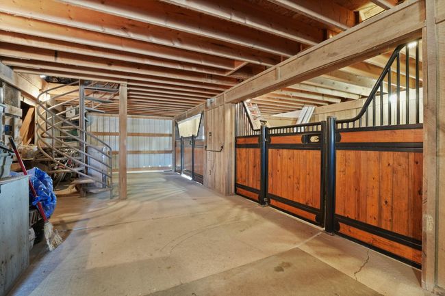 34601 Lake Rd, House other with 2 bedrooms, 2 bathrooms and null parking in Mc Arthur OH | Image 62