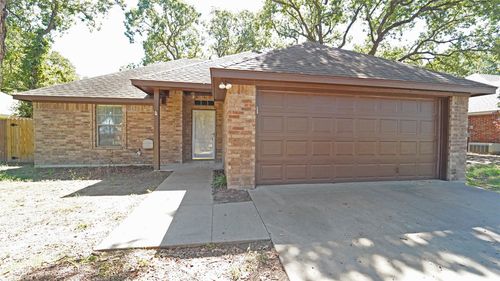1826 Rayna Dr, Weatherford, TX, 76086-4639 | Card Image