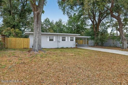 7143 King Arthur Rd N, Jacksonville, FL, 32211-4108 | Card Image