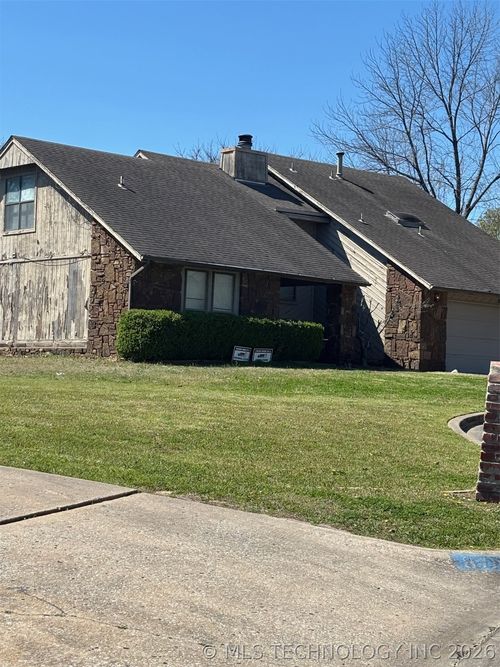 8702 E 91st Pl, Tulsa, OK, 74133-5516 | Card Image