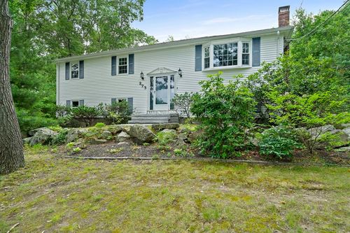 273 Highland St, Stoughton, MA, 02072-3806 | Card Image