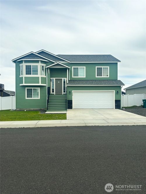 1522 E Marilyn Cir, Deer Park, WA, 99006-5203 | Card Image