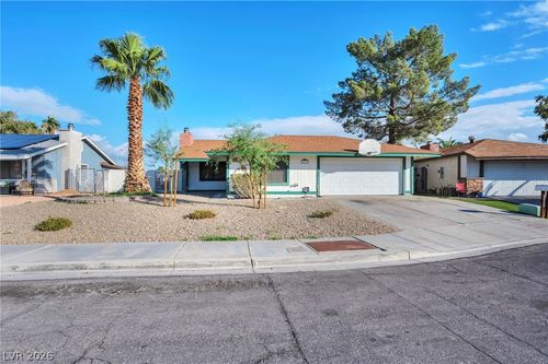 5516 Deodar Dr, Las Vegas, NV, 89108-3600 | Card Image