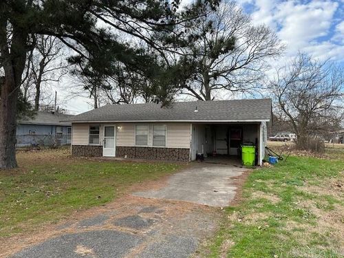 518 Pleasant Dr, Lonoke, AR, 72086-3820 | Card Image