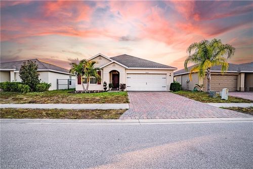 10539 Crossback Ln, LEHIGH ACRES, FL, 33936 | Card Image