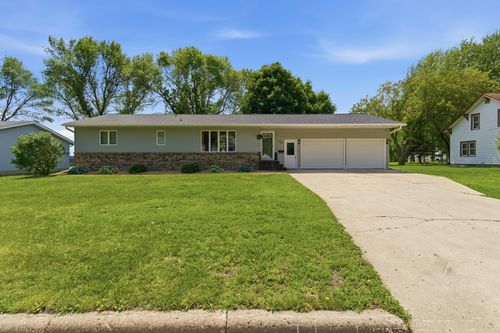 122 Martin St E, Lewisville, MN, 56060-7502 | Card Image