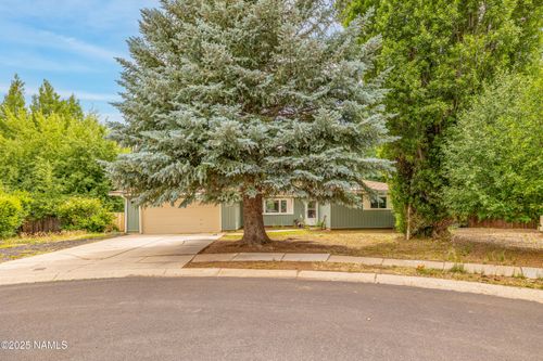 2829 N Erin Way, Flagstaff, AZ, 86001-1085 | Card Image