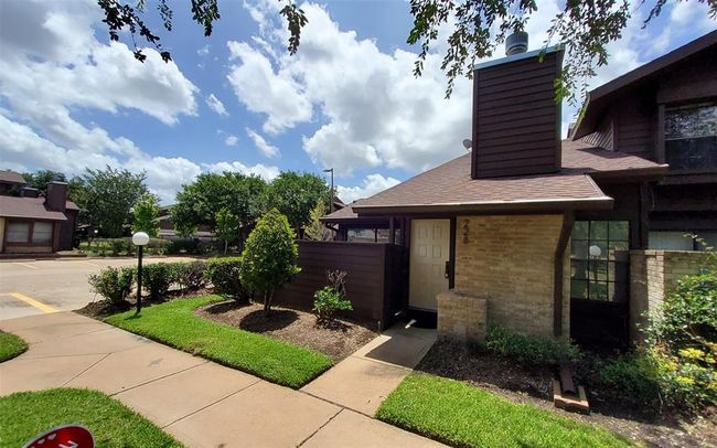APT-228 - 2611 Grants Lake Blvd, Townhouse with 2 bedrooms, 1 bathrooms and 1 parking in Sugar Land TX | Image 47