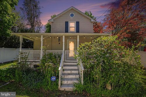 504 W Pothouse Rd, PHOENIXVILLE, PA, 19460-2242 | Card Image