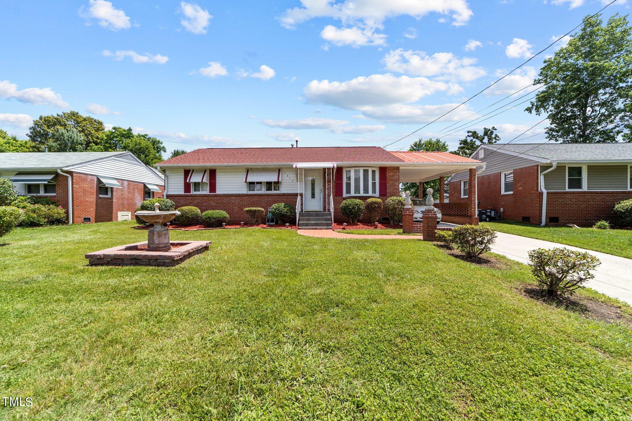 Quincy St, Greensboro, NC 27401