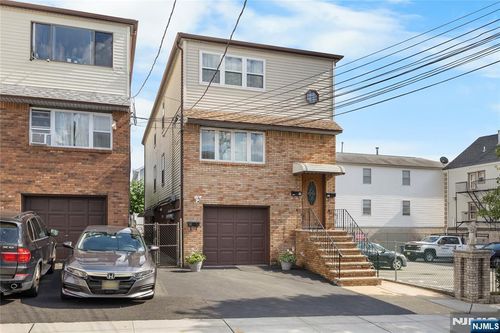 109 Cross St, Harrison, NJ, 07029-3079 | Card Image