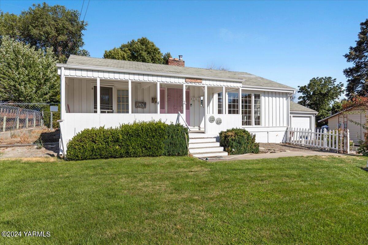 24th Ave, Yakima, WA 98902