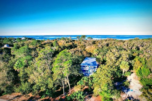 12530 Merle Ave, CEDAR KEY, FL, 32625-4857 | Card Image