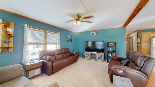 2026 Nightingale Ave Nw, Stewartville, MN, 55976-1189 | Card Image