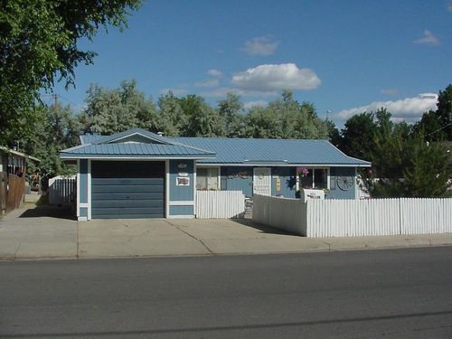 525 Limoneria Ave, Susanville, CA, 96130-4648 | Card Image