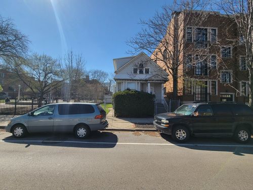 3214 N Damen Avenue, Chicago, IL, 60618 | Card Image