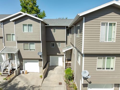 apt-2-562 Deer Meadow Ct, Moscow, ID, 83843-9390 | Card Image
